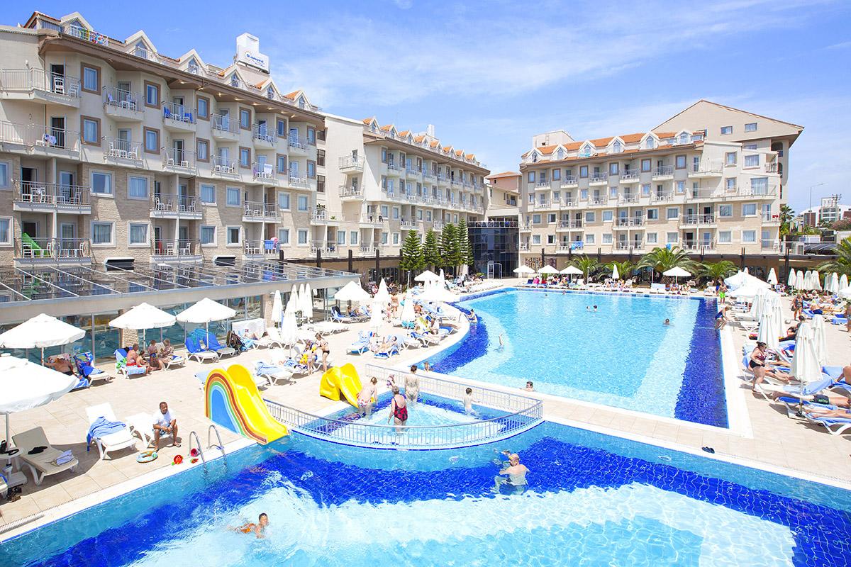Diamond Beach Hotel & Spa Side Exterior photo