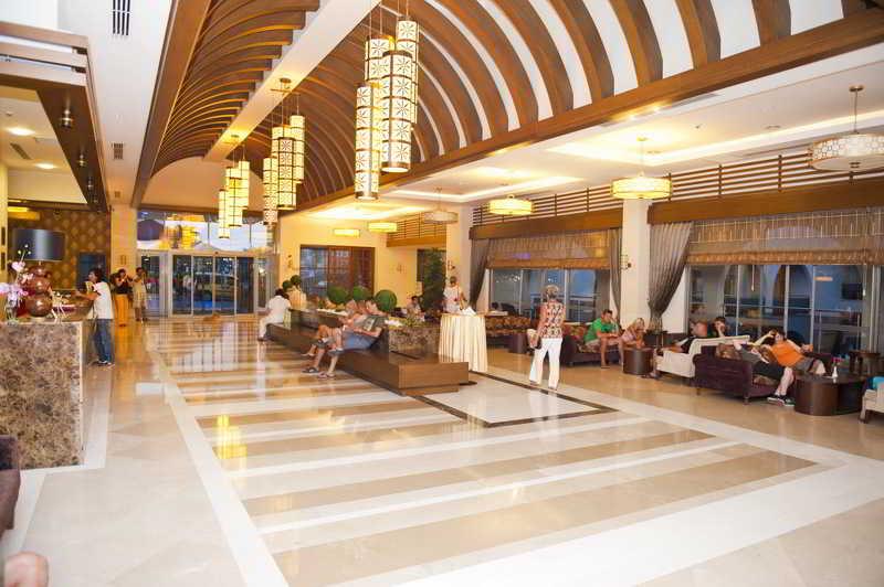 Diamond Beach Hotel & Spa Side Exterior photo