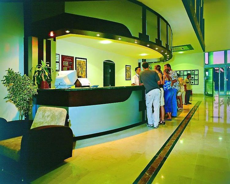 Diamond Beach Hotel & Spa Side Exterior photo