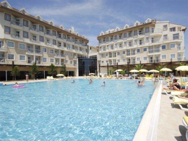Diamond Beach Hotel & Spa Side Exterior photo